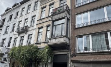 Charmant appartement rénové une chambre au Châtelain.